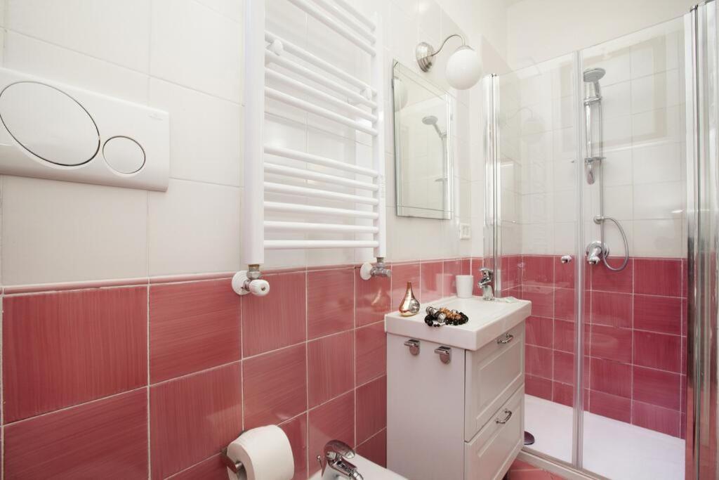 Super Attico Vista Mare Con Piscina Lejlighed Sorrento Eksteriør billede